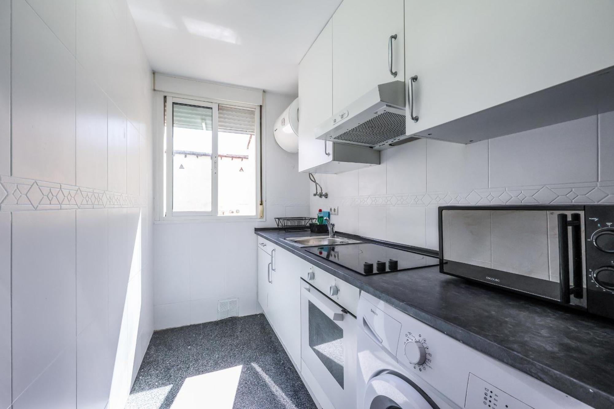 Atico Reformado Con Terraza En Lavapies Apartment Madrid Exterior photo